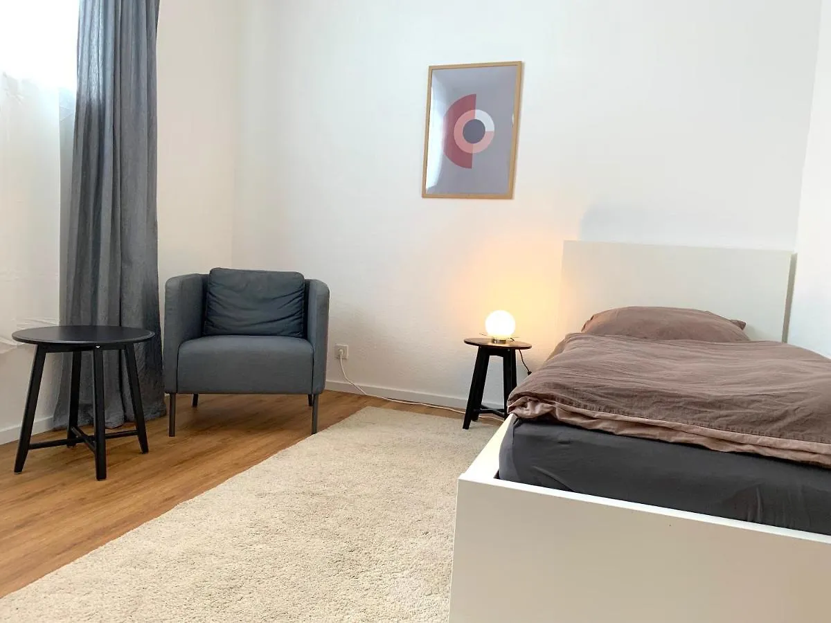 Alles Komplett - 2 Schlafzimmer, Grosse Kueche, Bad Cologne 0*,  Germany