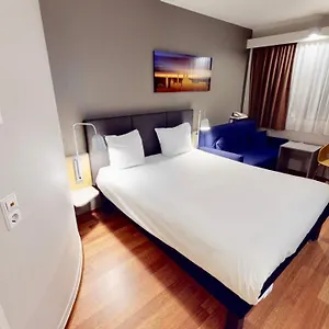 Ibis Airport Отель